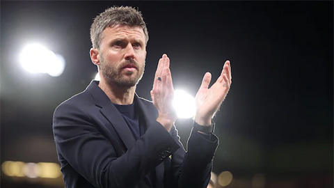 MU đừng lăn tăn về Carrick nữa!